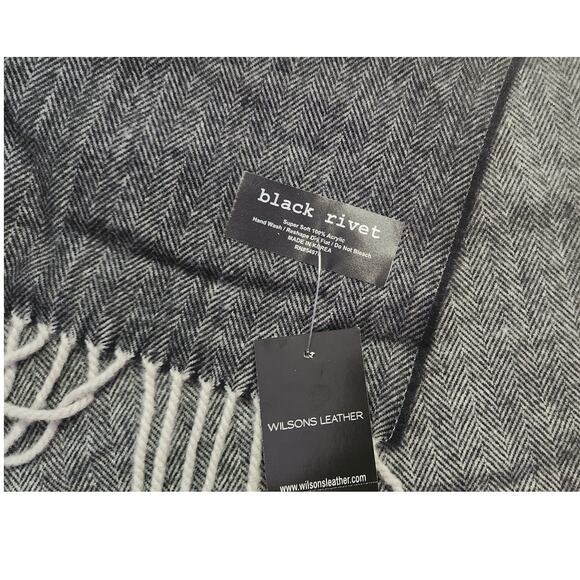 Vintage Wilsons Black Rivet Herringbone Reversible Fringe Super Soft Scarf - Picture 3 of 4